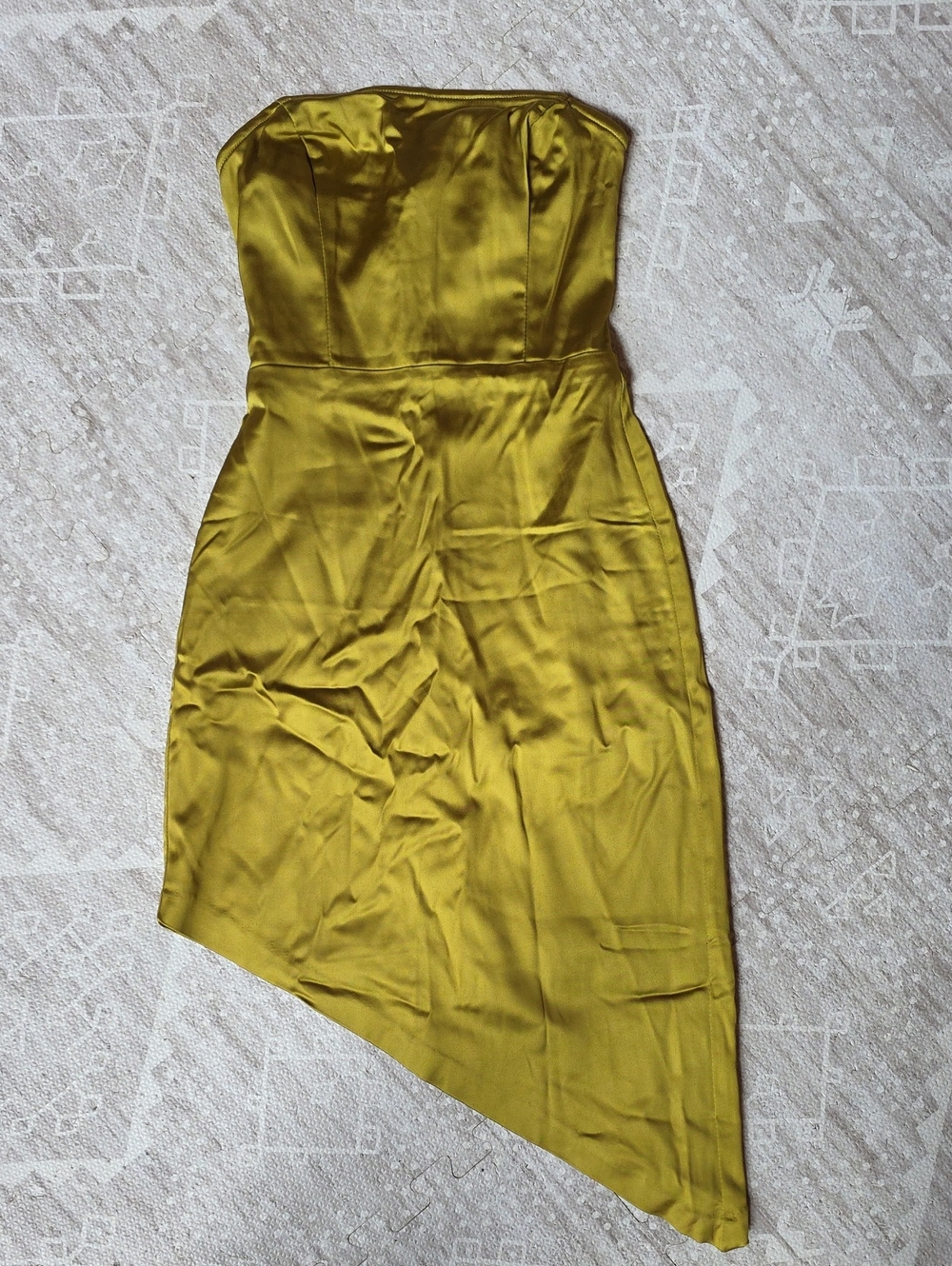 Lulu's Strapless Asymmetrical Midi Dress